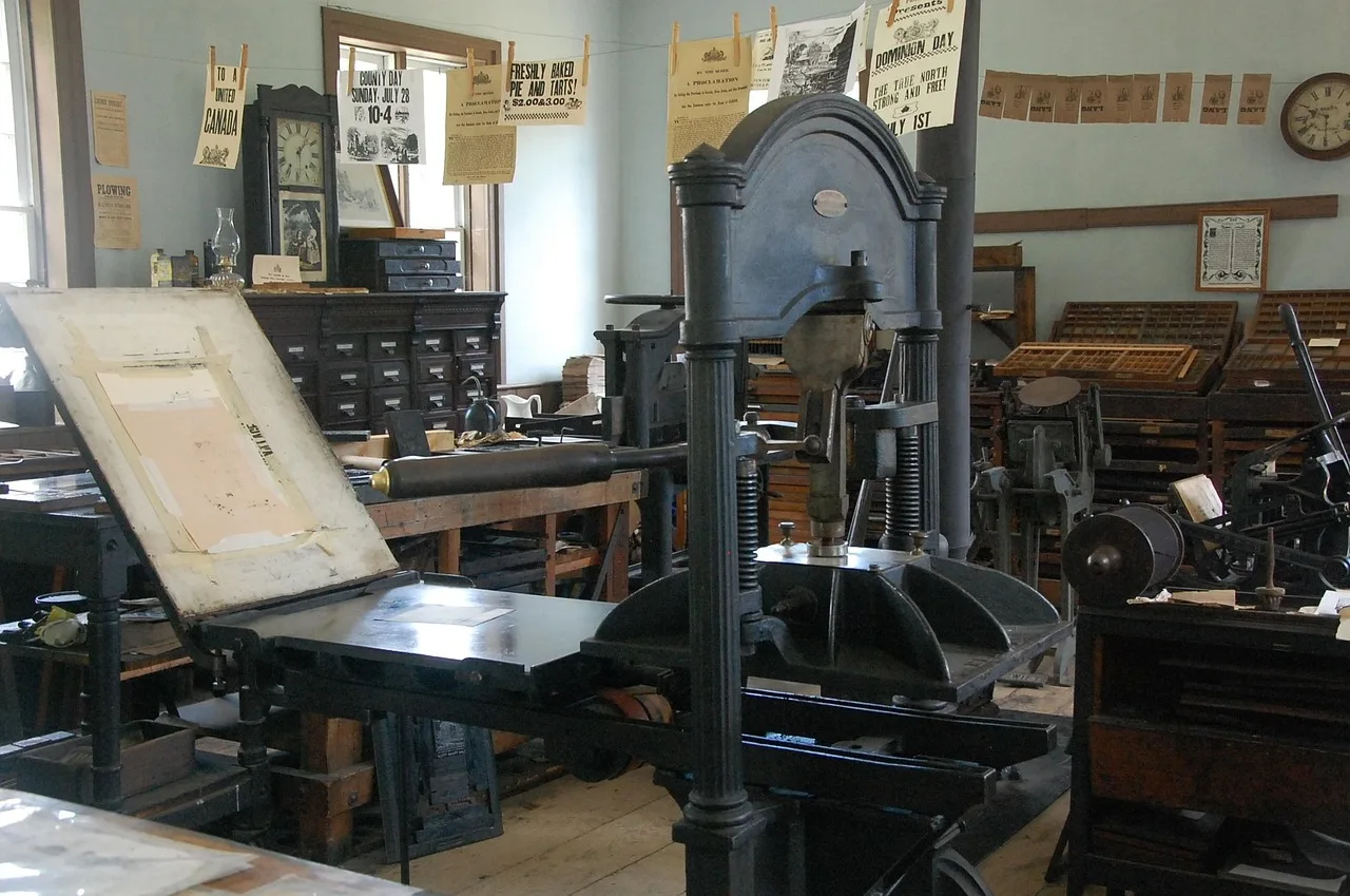 news, press, room, antique, history, vintage, media, newspaper, article, headline, paper, daily, publication, publish, page, interior, historical, ink, newsroom. Developing news stories need four information states