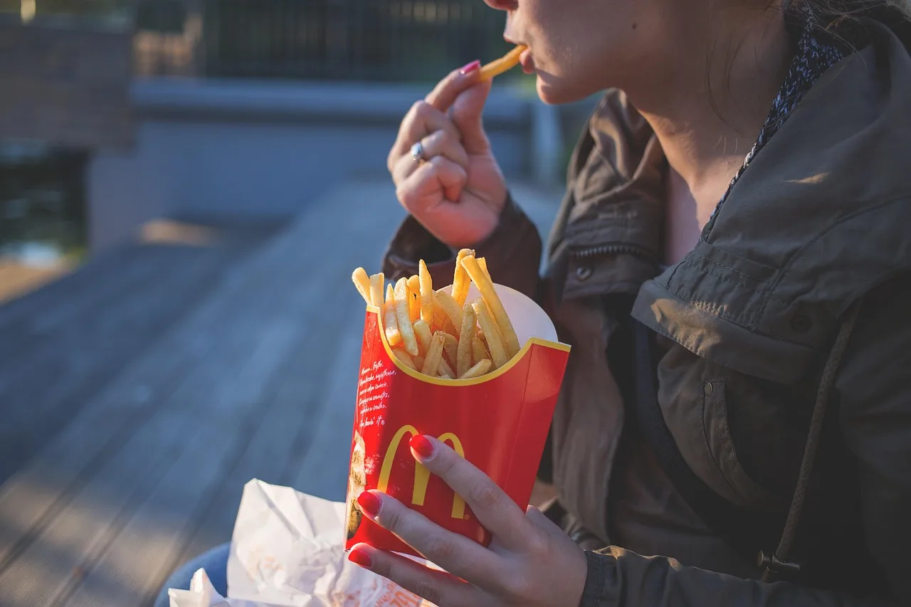 french fries, fast food, mcdonald's, eating, female, fingers, food, girl, hands, woman, eat, french fries, fast food, fast food, fast food, fast food, mcdonald's, eating, eating, eating, eating, eating, eat. What the FTC checks in business claims and where advertisers get it wrong