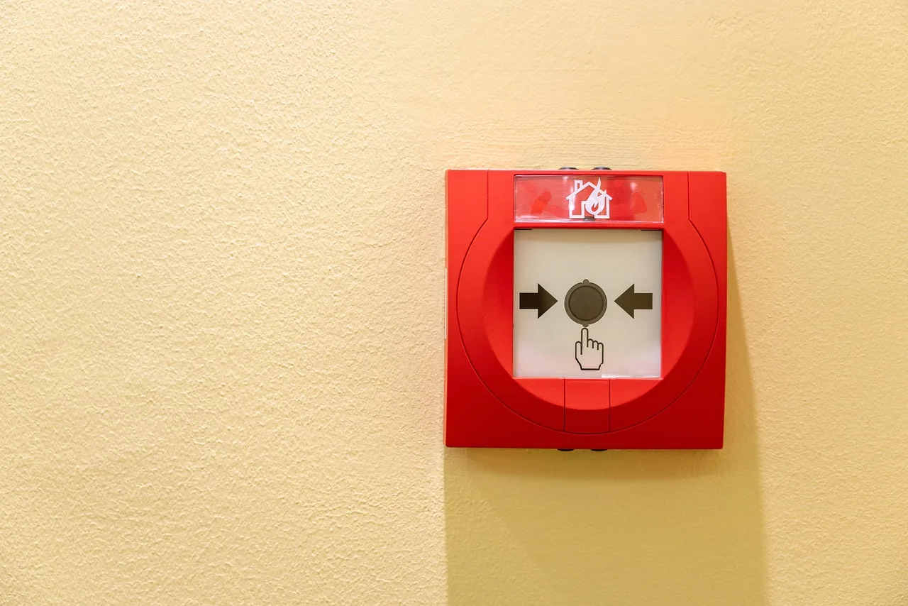 fire alarm, emergency, warning, button, danger, equipment, evacuation, push, safe, safety, security, alert, rescue, fire alarm, fire alarm, fire alarm, fire alarm, fire alarm. How to read an emergency alert as a reporter