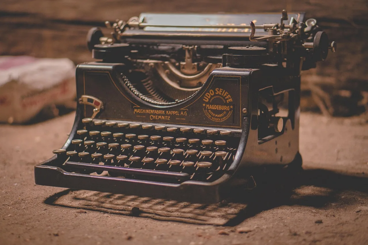 typewriter, writing, text, writer, old, retro, machine, write, office, paper, nostalgia, author, book, letter, news, journalism, black, keyboard, letters, journalist, editor, newsroom, typewriter, typewriter, typewriter, writer, editor, editor, editor, editor, editor, newsroom. 6 points worth checking on news briefing formats
