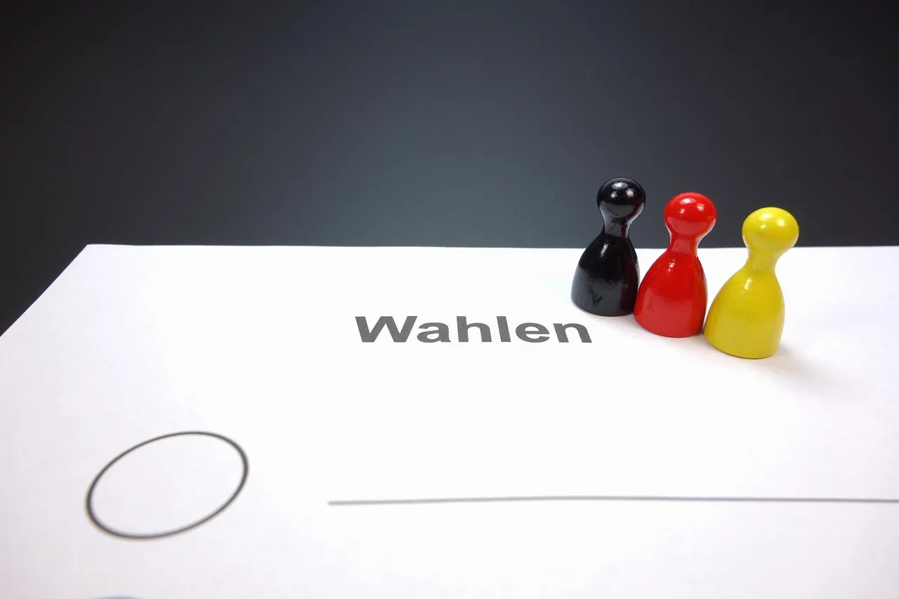 voting slip, choice, elections, germany, select, mark with a cross, decision, alternative, box, no, maybe, ticked off, consent, list, politics, federal election, bundestag, flag, black, red, gold, yellow, ballot paper, ballot, voice, poll, vote. Statistics and polls reporting: Explain uncertainty