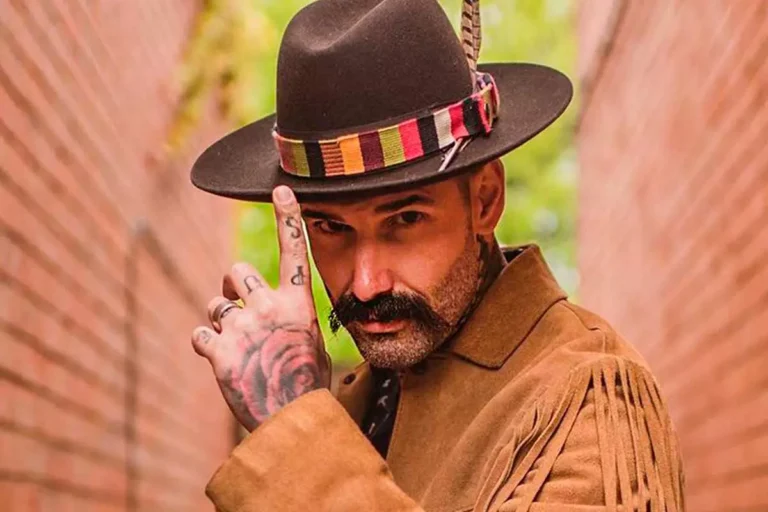 🧔 The Ultimate Guide to Mustache Styles: Find the Perfect Look for Your Face